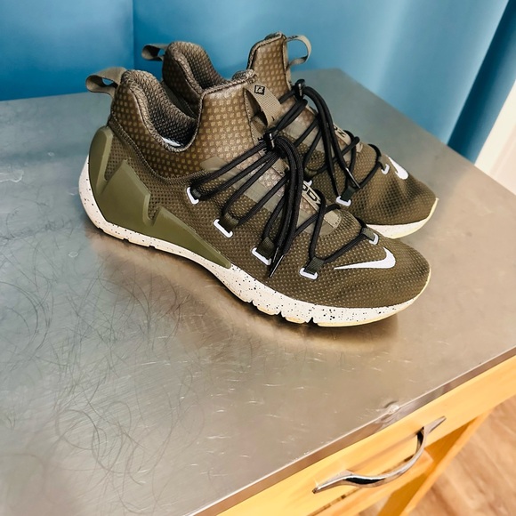 Same used - Picture 3 of 6